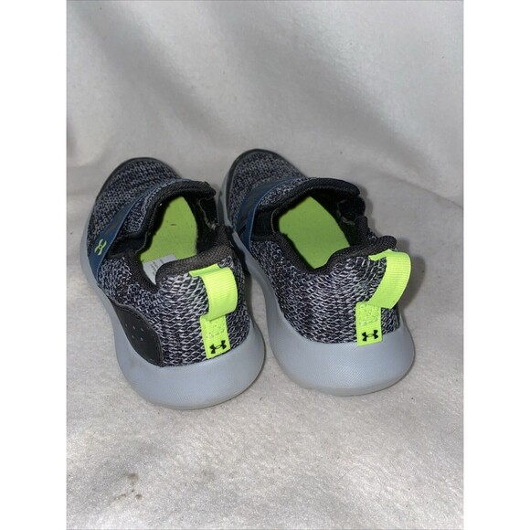 boys under armour shoes size 1 Kids Slip On Gray Sneaker Gym Run - Picture 4 of 10